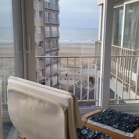 Zonnig En Gezellig Appartement Met Zijdelings Zeezicht En Zwembad In Koksijde Dış mekan fotoğraf